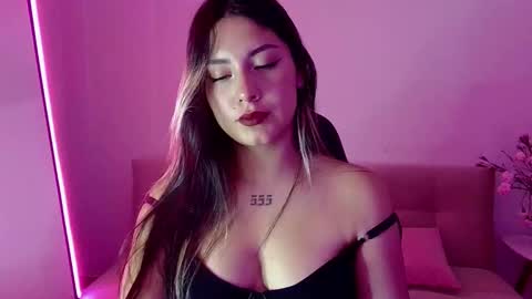 Snapshot of lia_14_ chatting on March 25, 12:49 am Lia online show from March 25, 12:49 am