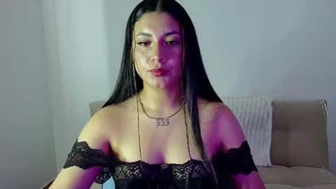 Snapshot of lia_14_ chatting on May 16, 7:01 pm Lia online show from May 16, 7:01 pm