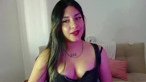 Snapshot of lia_14_ chatting on May 26, 9:44 pm Lia online show from May 26, 9:44 pm