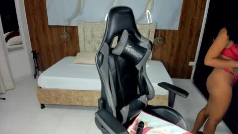 lia_16_ online show from February 20, 11:00 am