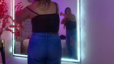 Snapshot of lia_adamsss chatting on May 1, 3:55 am Lia online show from May 1, 3:55 am