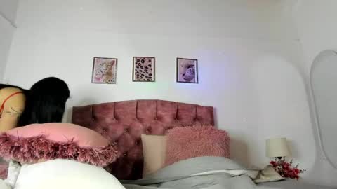 Snapshot of lia_blake7 chatting on May 2, 6:13 pm lia_blake7 online show from May 2, 6:13 pm