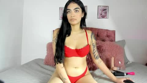 Snapshot of lia_blake7 chatting on May 24, 7:30 pm lia_blake7 online show from May 24, 7:30 pm
