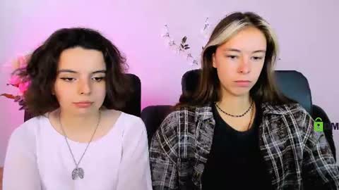 lia_dream_ online show from June 20, 8:28 am