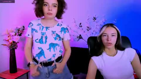 lia_dream_ online show from June 24, 8:24 am