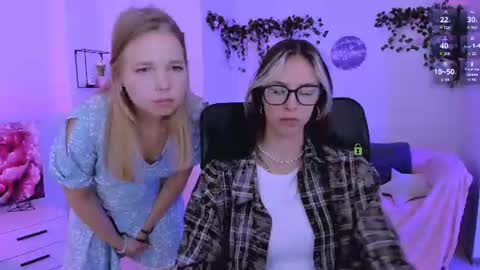 lia_dream_ online show from July 26, 8:43 am