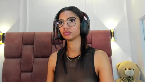 Snapshot of lia_girl2 chatting on January 9, 3:36 am Lia online show from January 9, 3:36 am