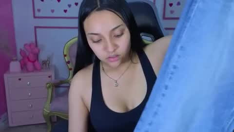 lia_harper_t online show from May 15, 3:02 am