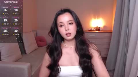 L I A online show from November 21, 5:00 pm