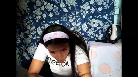 Lia online show from May 28, 3:42 pm
