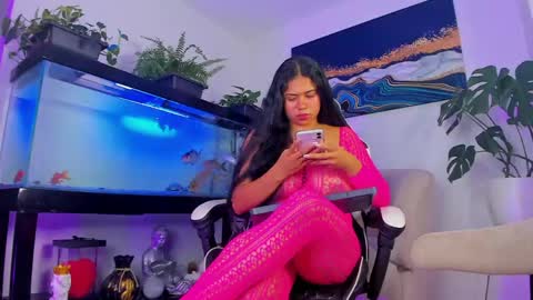 Snapshot of lia_lovelly chatting on May 12, 11:24 pm lia_lovelly online show from May 12, 11:24 pm