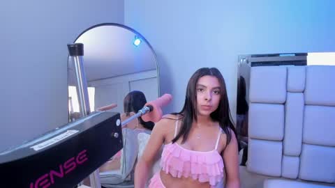 Snapshot of lia_owenss chatting on May 17, 6:59 pm lia_owenss online show from May 17, 6:59 pm
