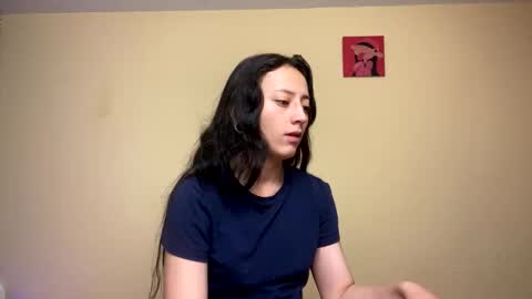 Little Queen Lia  online show from February 26, 11:59 pm