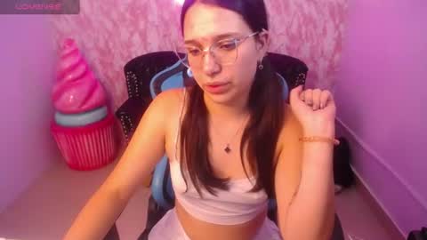 Snapshot of lia_rose_ch chatting on July 10, 3:11 am lia_rose_ch online show from July 10, 3:11 am