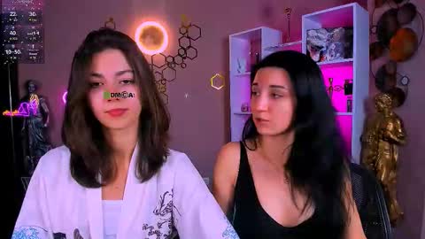 Snapshot of lia_sunset chatting on October 1, 12:11 pm Lia online show from October 1, 12:11 pm