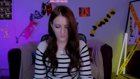 Snapshot of lia_sunset chatting on October 27, 8:13 pm Lia online show from October 27, 8:13 pm