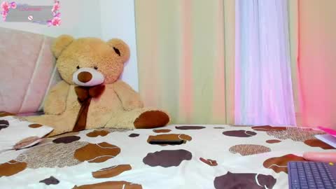 Lia Sweetty online show from April 18, 12:03 am