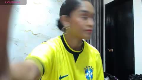 Snapshot of liaa_cams chatting on June 25, 2:55 am liaa_cams online show from June 25, 2:55 am
