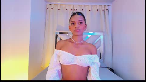 Snapshot of liaa_taylor1 chatting on March 13, 3:46 am Lia online show from March 13, 3:46 am