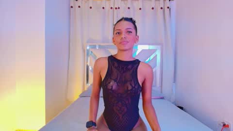 Snapshot of liaa_taylor1 chatting on March 25, 4:40 am Lia online show from March 25, 4:40 am