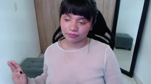 liaferrer online show from January 17, 9:29 pm