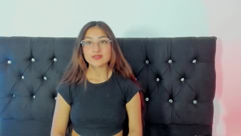 Liah  online show from November 9, 8:29 pm