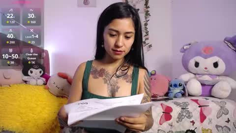Snapshot of liahdiaz_ chatting on February 13, 1:40 pm liahdiaz_ online show from February 13, 1:40 pm