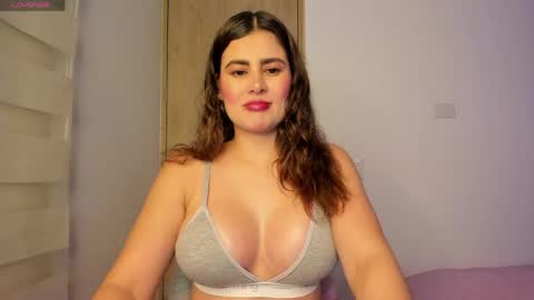 Lia  online show from May 31, 1:25 am