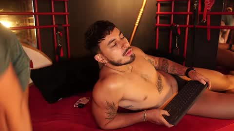 Snapshot of liam_and_luca chatting on October 15, 4:23 am Liam Luca online show from October 15, 4:23 am