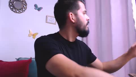 Snapshot of liam_borges chatting on February 4, 8:49 pm liam_borges online show from February 4, 8:49 pm
