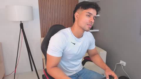 Liam Collins online show from February 2, 11:40 am