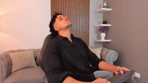 Liam Collins online show from March 1, 11:39 am