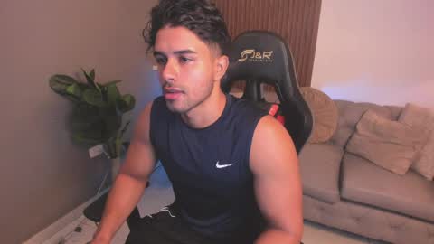Liam Collins online show from May 5, 11:51 am