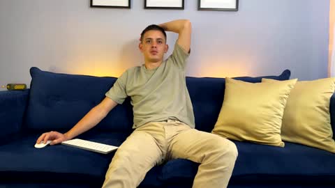 Liam online show from January 9, 9:58 pm