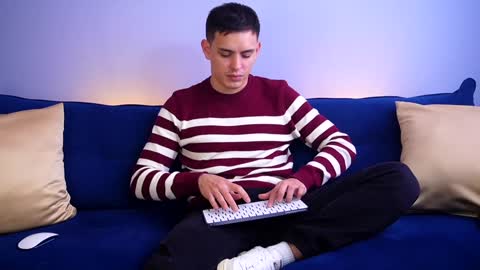 Liam online show from January 16, 3:02 pm