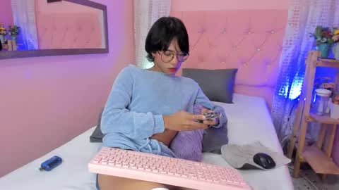 Liam online show from November 6, 4:02 am