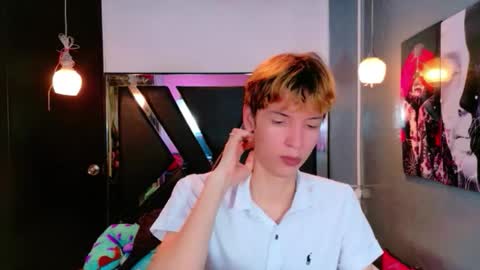 liam_green1 online show from February 19, 12:12 pm