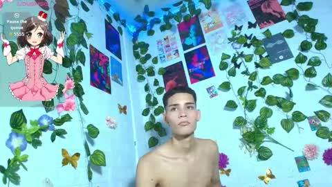 Snapshot of liam_honey18 chatting on March 26, 2:28 am liam_honey18 online show from March 26, 2:28 am