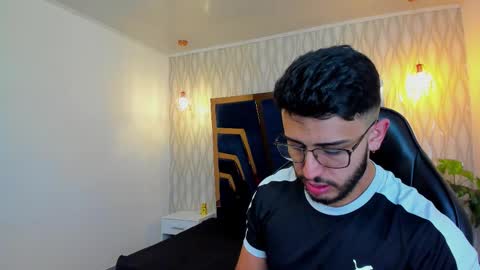 LIAM KLEIN online show from January 16, 11:14 am