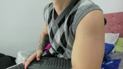 Snapshot of liam_saint chatting on June 12, 12:15 pm Call me Lian online show from June 12, 12:15 pm