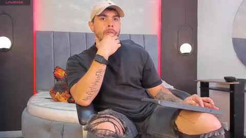 Liam online show from February 8, 11:08 pm