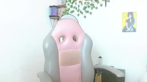 liamxul online show from January 14, 11:20 pm