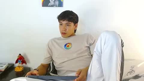 liamxul online show from February 26, 8:19 pm