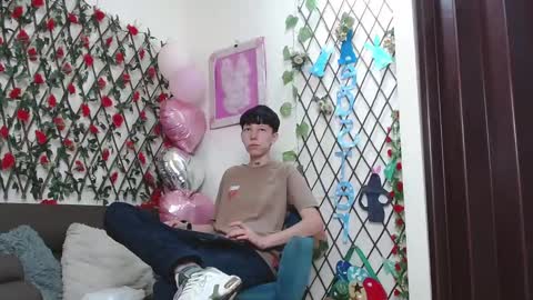 Liam  online show from March 28, 7:24 pm