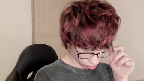 Liam online show from February 11, 5:23 am