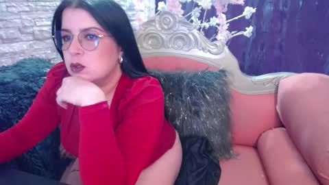 Snapshot of liamonteverde chatting on December 1, 2:33 pm Lia online show from December 1, 2:33 pm