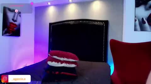 Snapshot of liamwild20 chatting on January 8, 5:32 am liam online show from January 8, 5:32 am