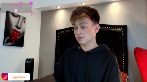 Snapshot of liamwild20 chatting on January 9, 4:37 am liam online show from January 9, 4:37 am