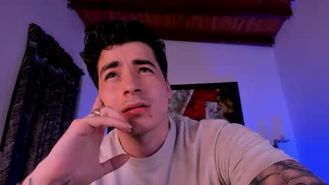 liamwyatt_ online show from May 16, 3:25 am