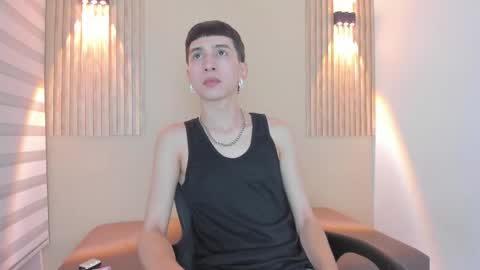 lian_cameron online show from February 12, 3:45 am